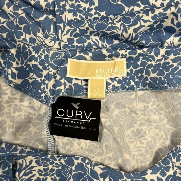 Michael Kors Blue & White Cold Shoulder Top - Size 3X - Picture 4 of 4